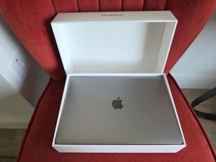 MacBook Air M1 16GB RAM, 512GB SSD - Mint Condition