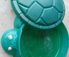 LIttle tikes sandpit and sand