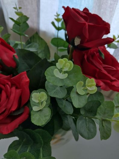Decorative roses