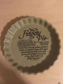 Pearson Fidgety Pie Dish
