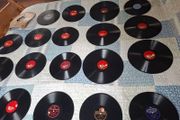 18 Gramaphone Records