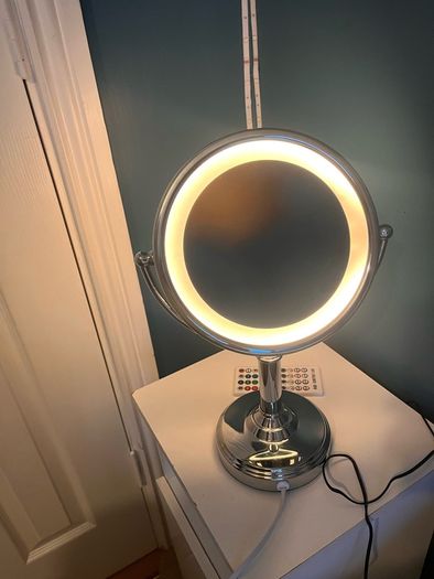 Revlon luxury illuminated mirror. Perfect condition.
