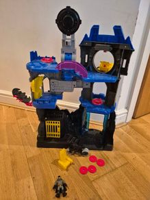 fisherprice  imaginext DC super friends playlet Wayne manor Batcave