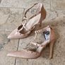 Nude shoe with gold detail Image 3