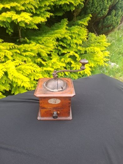 Old wood coffee grinder postage possible