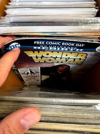 DC Long Comic Box w 250 comics for Sale
