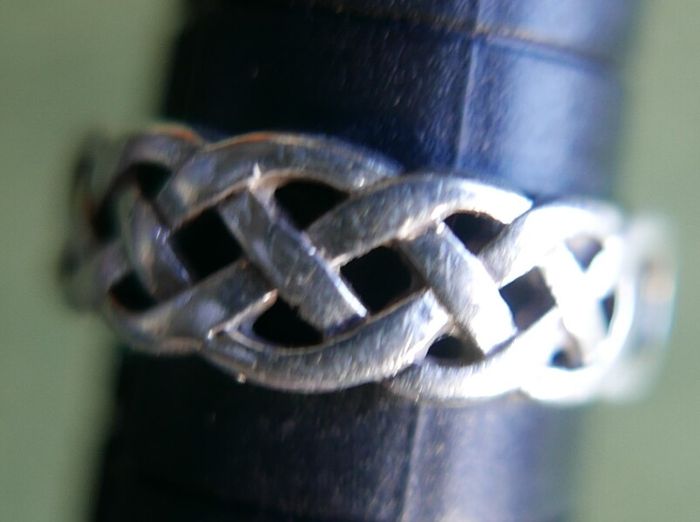 Sterling Silver 925 Celtic Knot Ring size L