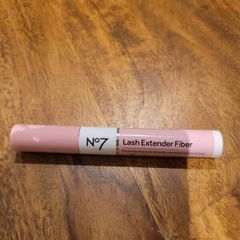 No 7 lash extender fibre mascara