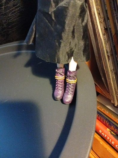 Disney Descendants Signature Mal Isle of the Lost Doll Maleficents Daughter