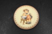 Vintage Hummel Annual plaquette 1993 Doll Bath, Miniature Plate