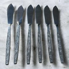 Vintage Collectible Souvenir Spoons  and set 6 Vintage Stainless Steel Butter Spreader Knives