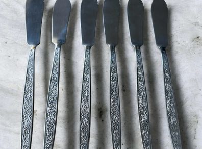 Vintage Collectible Souvenir Spoons  and set 6 Vintage Stainless Steel Butter Spreader Knives