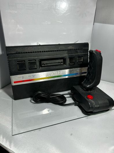ATARI 2600 Gaming Console +Joystick