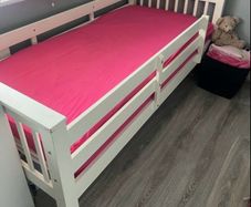 single bed