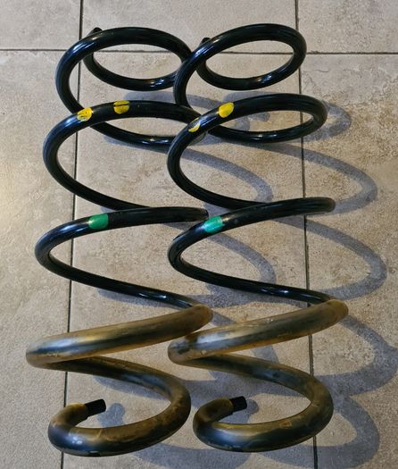 Mercedes-benz Vito W447 Two Front Coil Springs