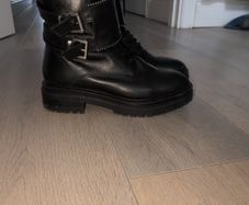 Dune Leather Boots