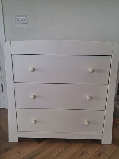Mama's and Papa's Mia Dresser/Changing Table