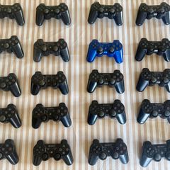 20 PS3 controllers lot
