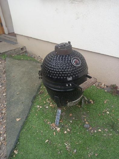 Relaxdays Kamado Barbecue,  26 cm, Ceramic BBQ Grill, with Thermometer up to 450C
