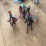 Schleich stable, horses and vet set Image 7