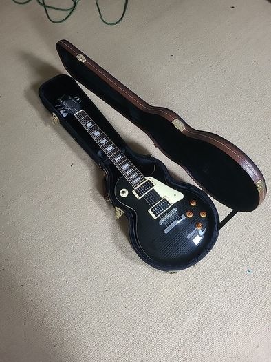 Limited Edition Korean Epiphone Les Paul & Hard Case - 7 strings