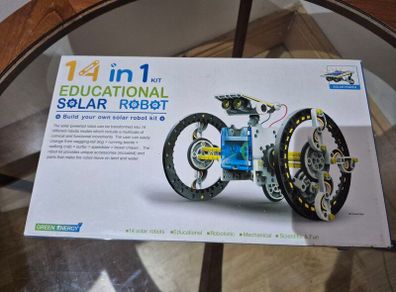 NEW & MINT 14-in-1 Educational Solar Robot Kit STEM Toy Never Assembled