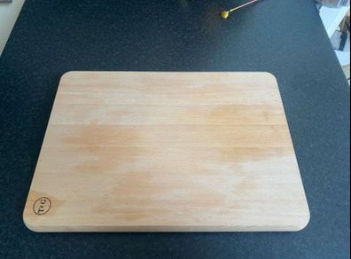 T&G Beech Wood Chopping Board Medium
