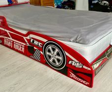 Car themed bed