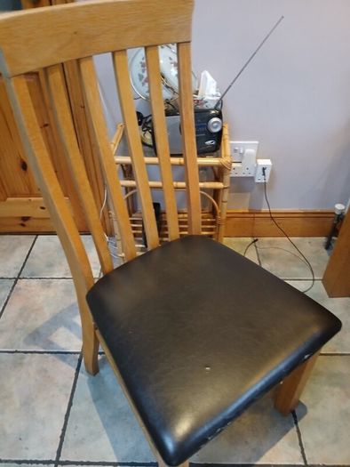 Solid Pine kitchen table and 6 chairs