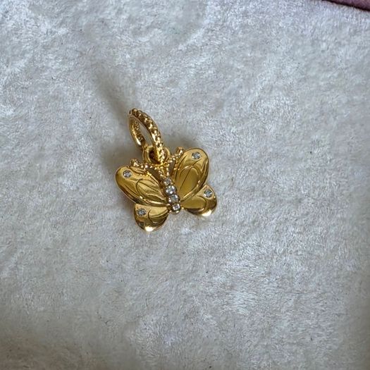 Pandora shine decorative butterfly pendant,  18k yellow gold