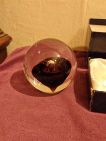 Glass paper weight