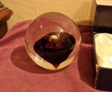 Glass paper weight