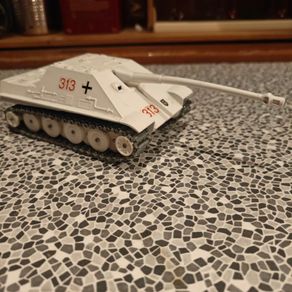 Solido World War 2 German Army Jagdpanther tank destroyer  Winter  pattern 1:50