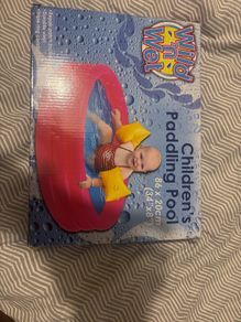 Small paddling pool