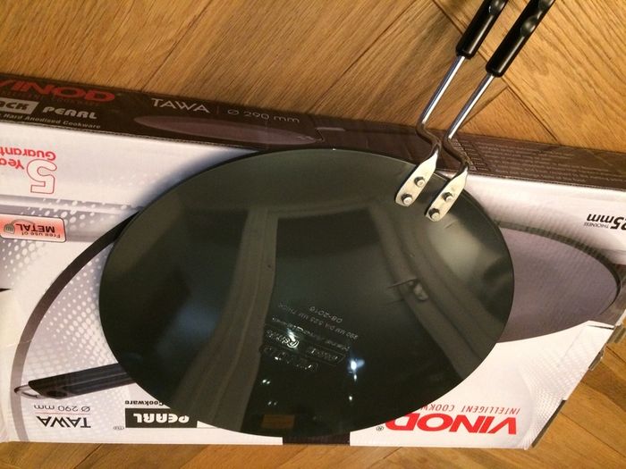 Vinod 29 cm Black Pearl Concave Hard Anodized Tawa Pan