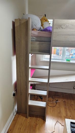 Bunk bed