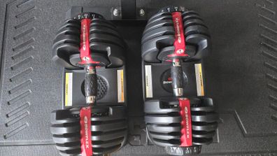 Pair of Bowflex 552i Adjustable Dumbbells 2-24kg