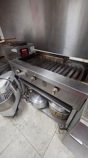 Restaurant and Grocery equipment, Pizza oven, Iranian Grill, Chargrill, Doner/Shawrma Grill, Shelves