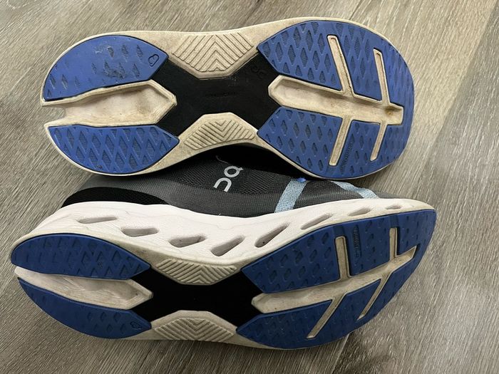 ON Cloud Eclipse Mens Runner 11 UK