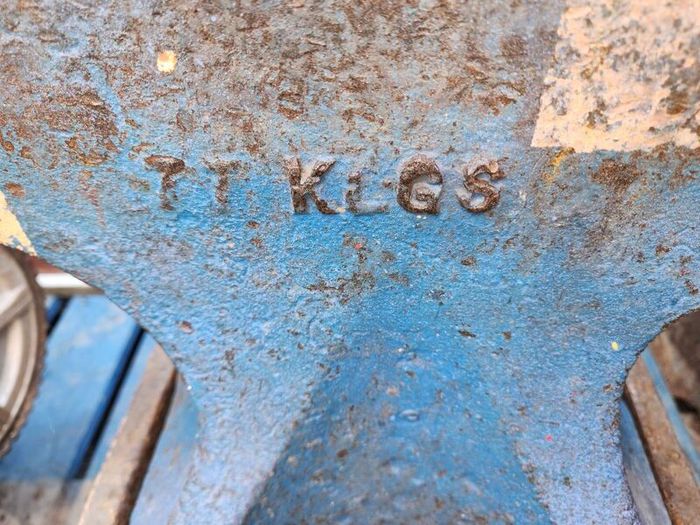 John Brooks Vaughans 1.5 CWT 77kg Anvil & Stand- Made in England from Cast Steel - Worlds Best Anvil