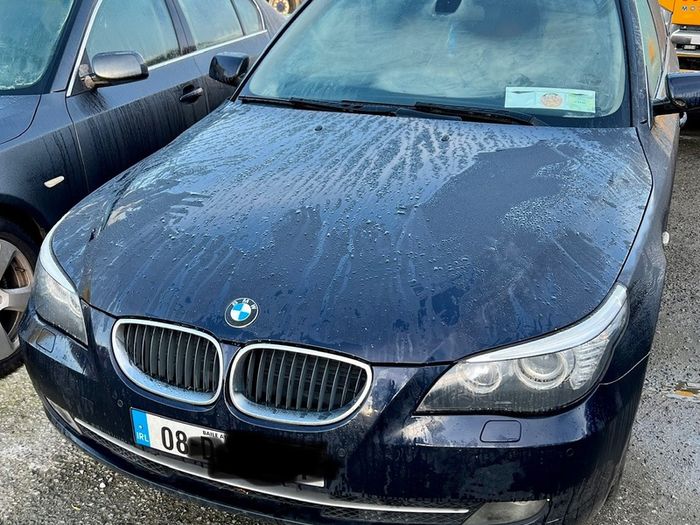 Breaking bmw e60 5 series Monaco blue metallic