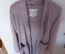 Dressing gown size 8 - 10