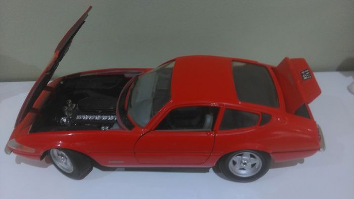 1.18 scale Ferrari Daytona