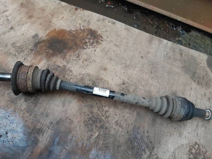 BMW 5 SERIES F10 F11 2.0 Diesel Rear Passenger Side Left Driveshaft 7581027A103