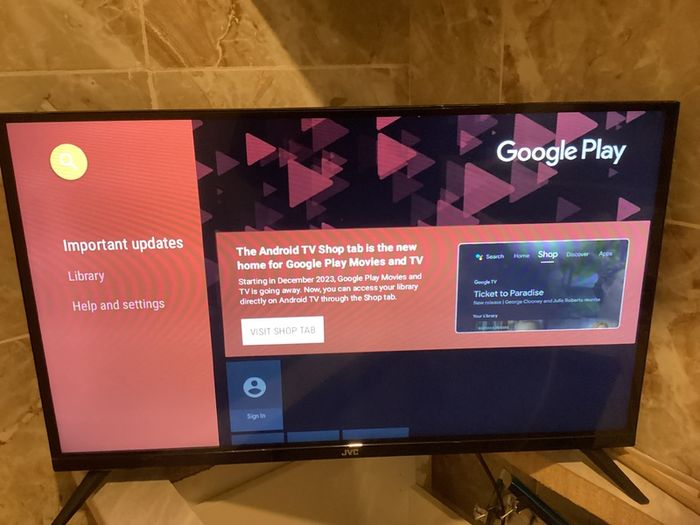 32 Inch Jvc Led Smart Tv In Excellent Condition (barely).