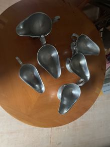 Gravy jugs