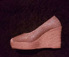 beautiful gold glitter wedges BNWOT