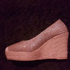 beautiful gold glitter wedges BNWOT