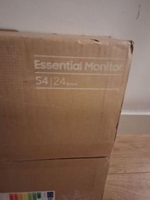 Samsung computer monitor - S4 /24"