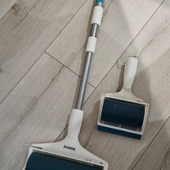Pet hair remover ( carpets & furniture) x2